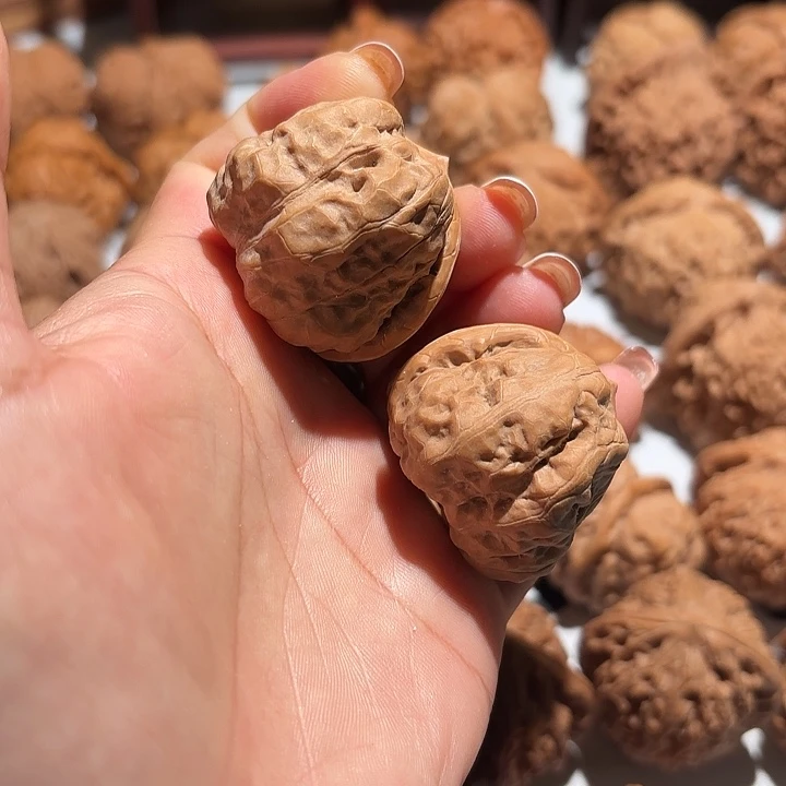 核桃文玩核桃蛙蛙一对