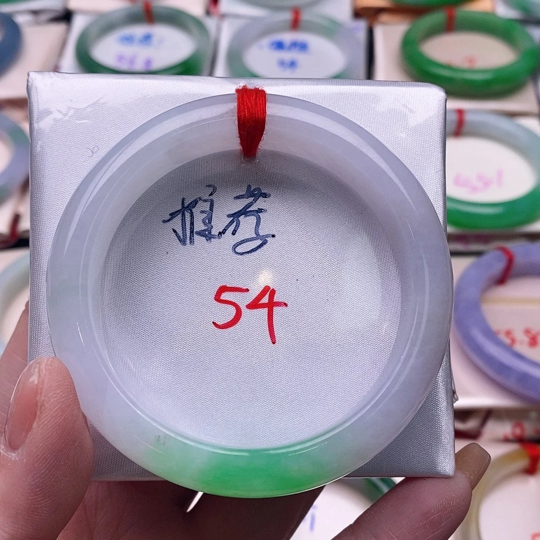 翡翠未镶嵌手镯54
