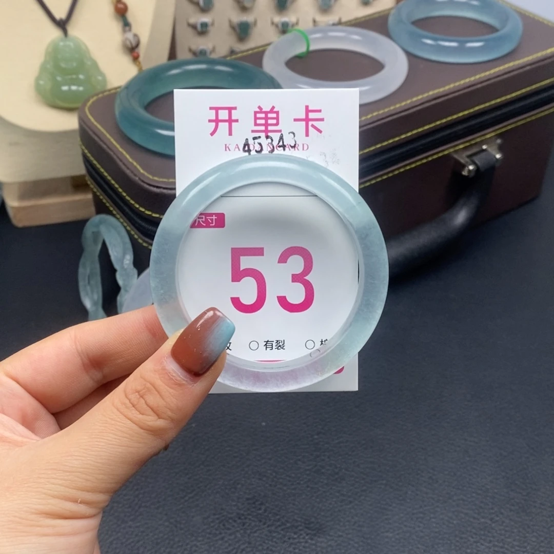 石英质玉未镶嵌手镯