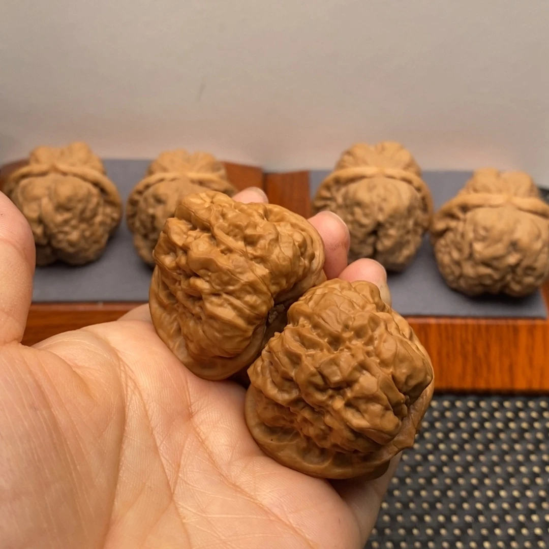 文玩核桃把件H**邓全品边40左右