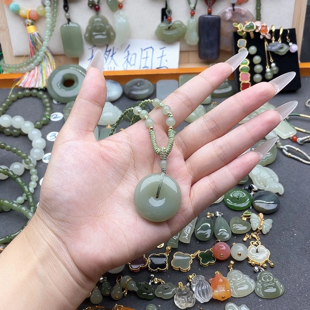 和田玉未镶嵌吊坠(不含链)