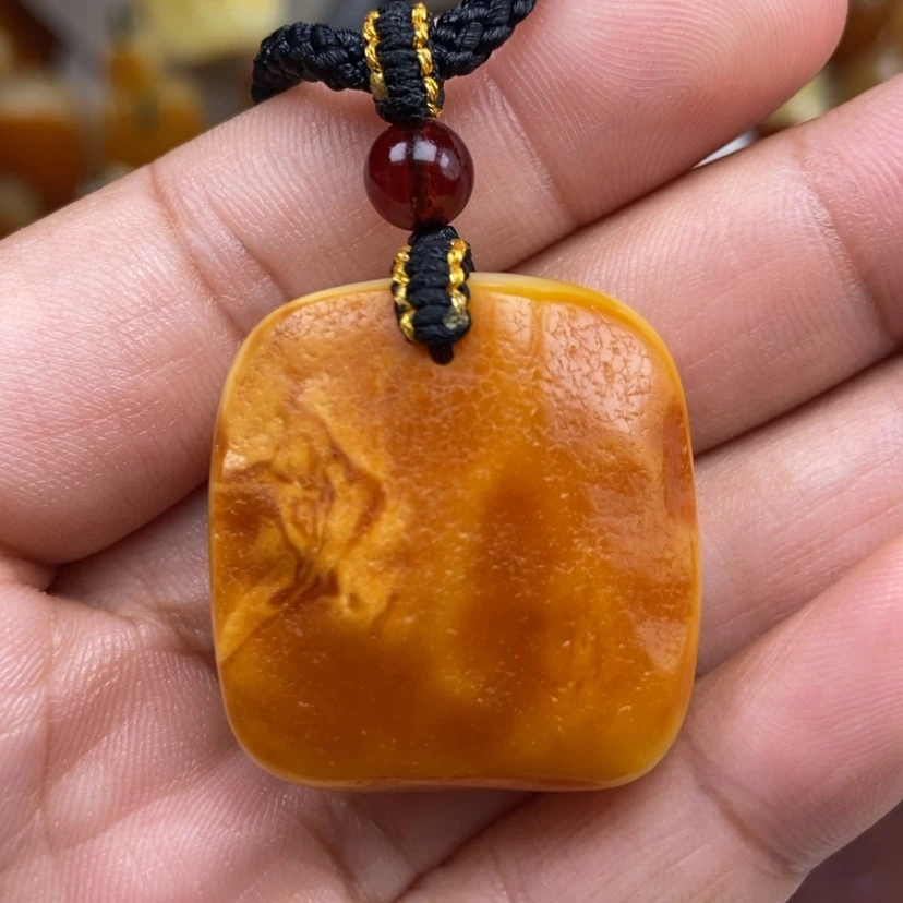 【闪购商品】琥珀颈饰未镶嵌
