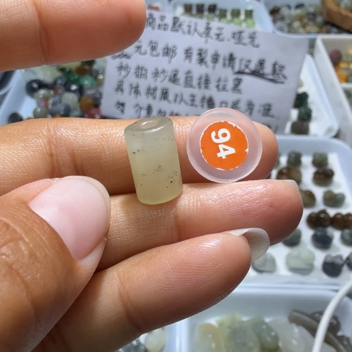 和田玉未镶嵌珠宝奇石