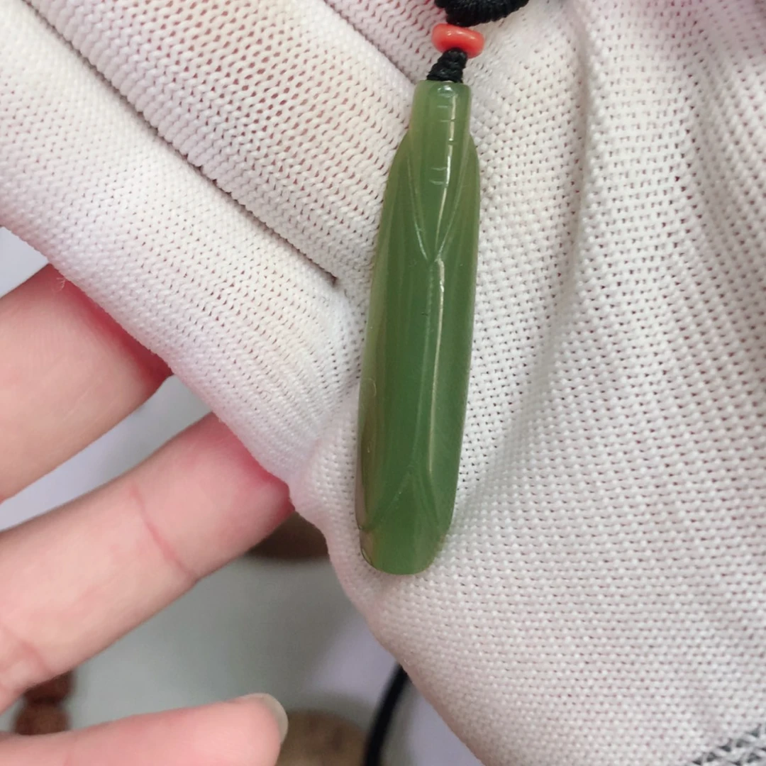 【闪购商品】岫岩老玉（透闪石质玉）挂件未镶嵌a****6