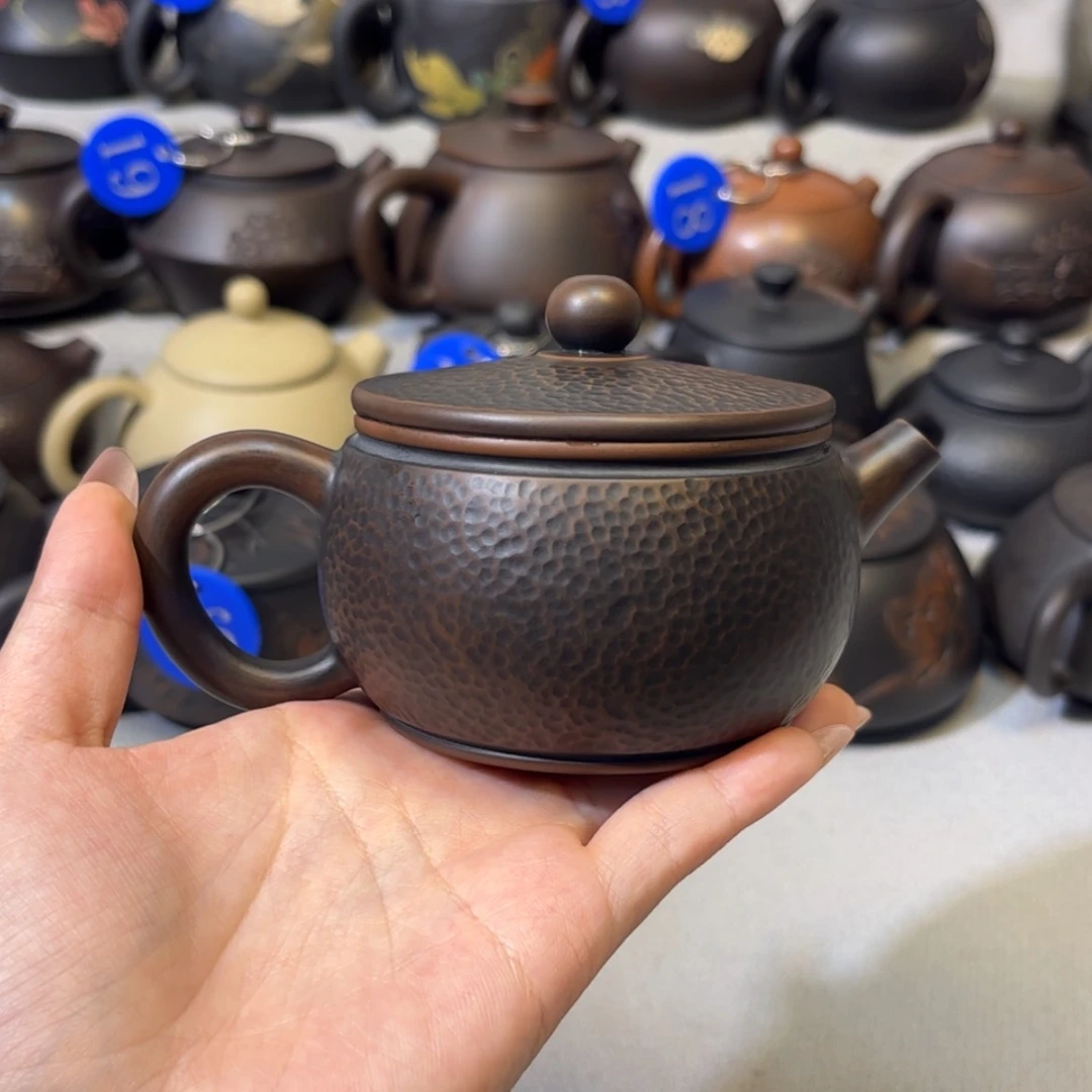 【闪购商品】红泥 锤纹壶 容量 170c c