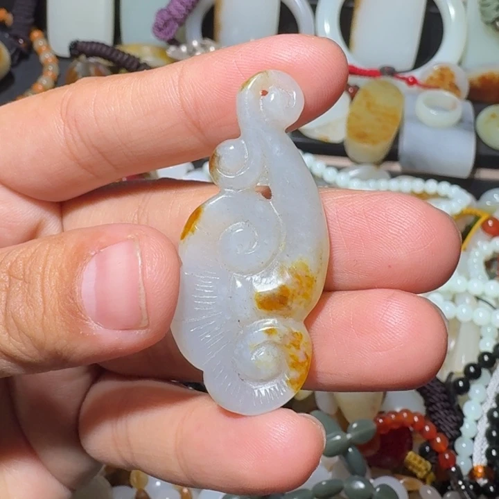 和田玉未镶嵌吊坠(不含链)