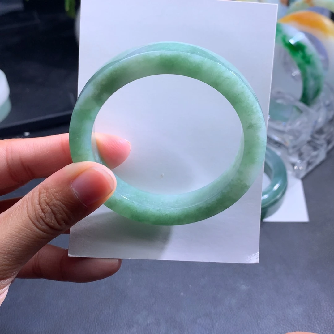 定制翡翠手镯未镶嵌
