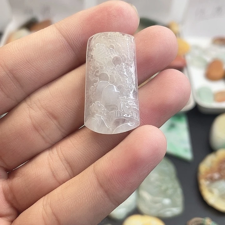 翡翠未镶嵌颈饰翡翠