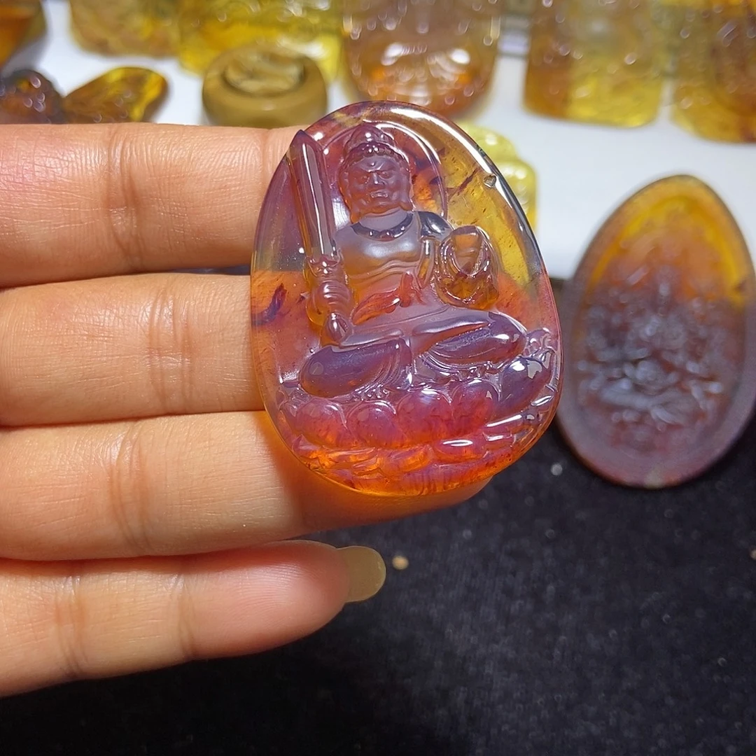 琥珀未镶嵌颈饰缅甸天然琥珀吊坠