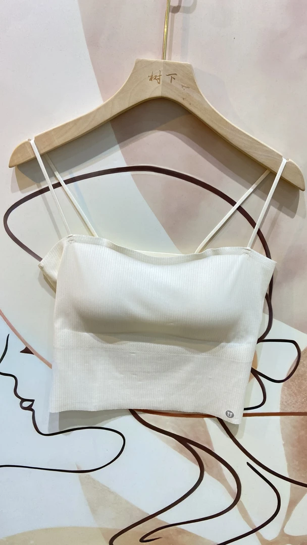 树下女装店无痕美背