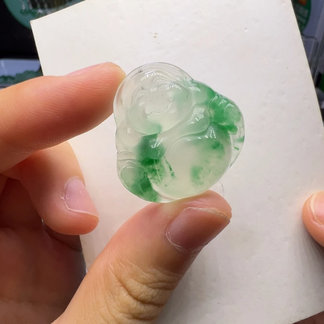 石英质玉（非洲翠）未镶嵌颈饰