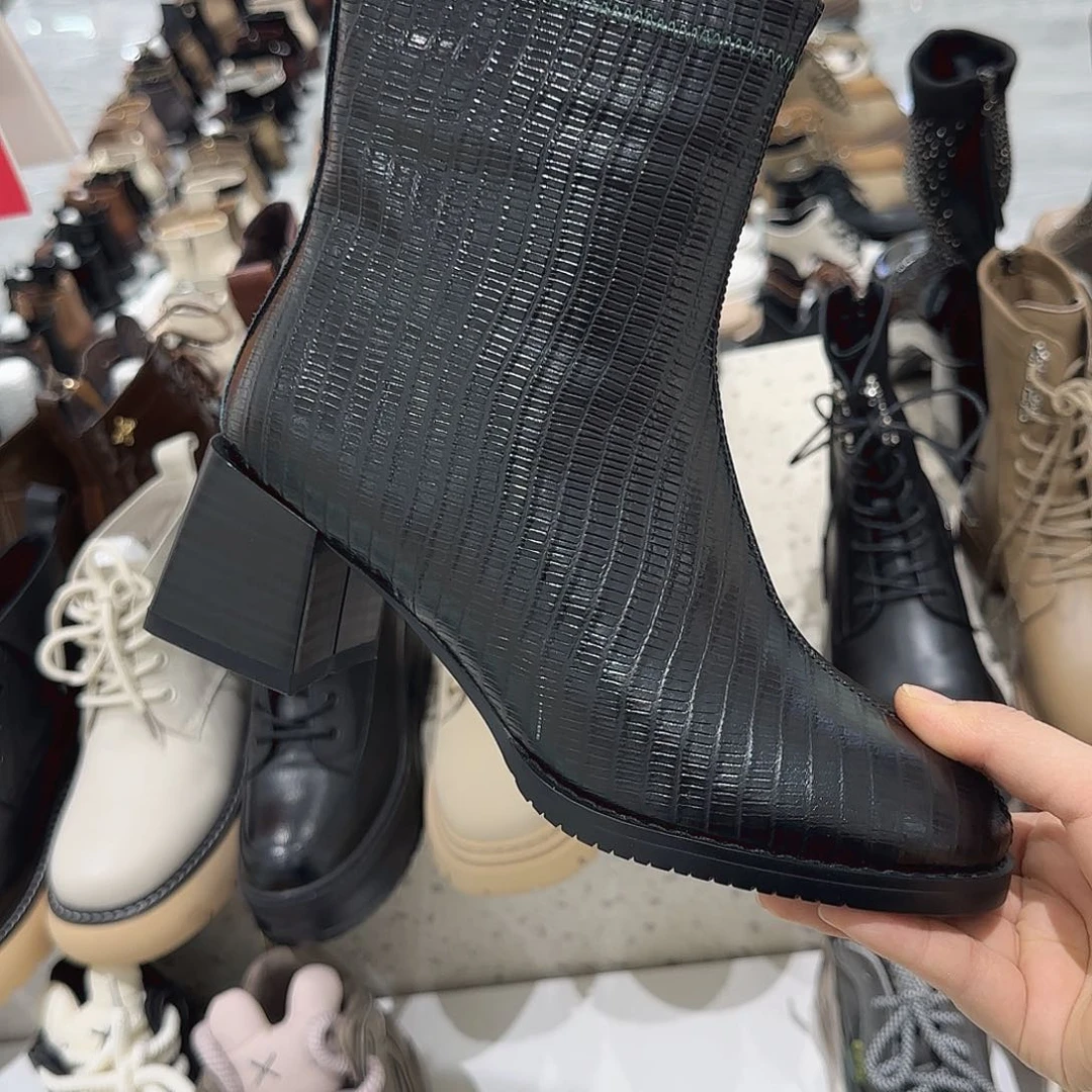 065517黑色39短靴