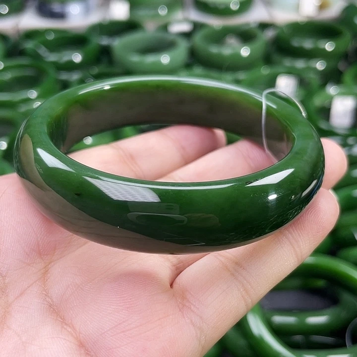 未镶嵌手镯和田玉（碧玉）