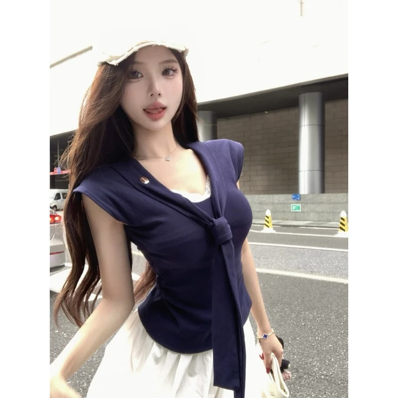 韩版修身显瘦设计感蕾丝拼接V领系带短袖T恤女夏+高腰花苞短裙子