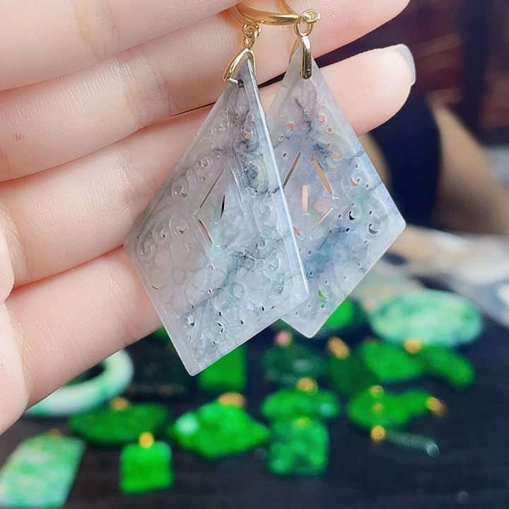 颈饰银S925镶嵌翡翠多样性