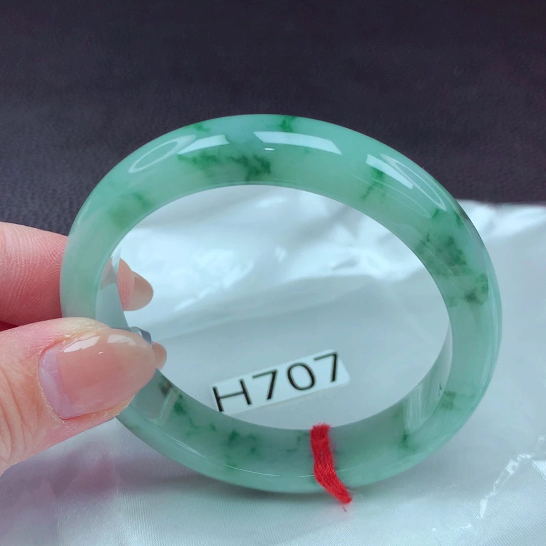 翡翠手镯未镶嵌手镯88