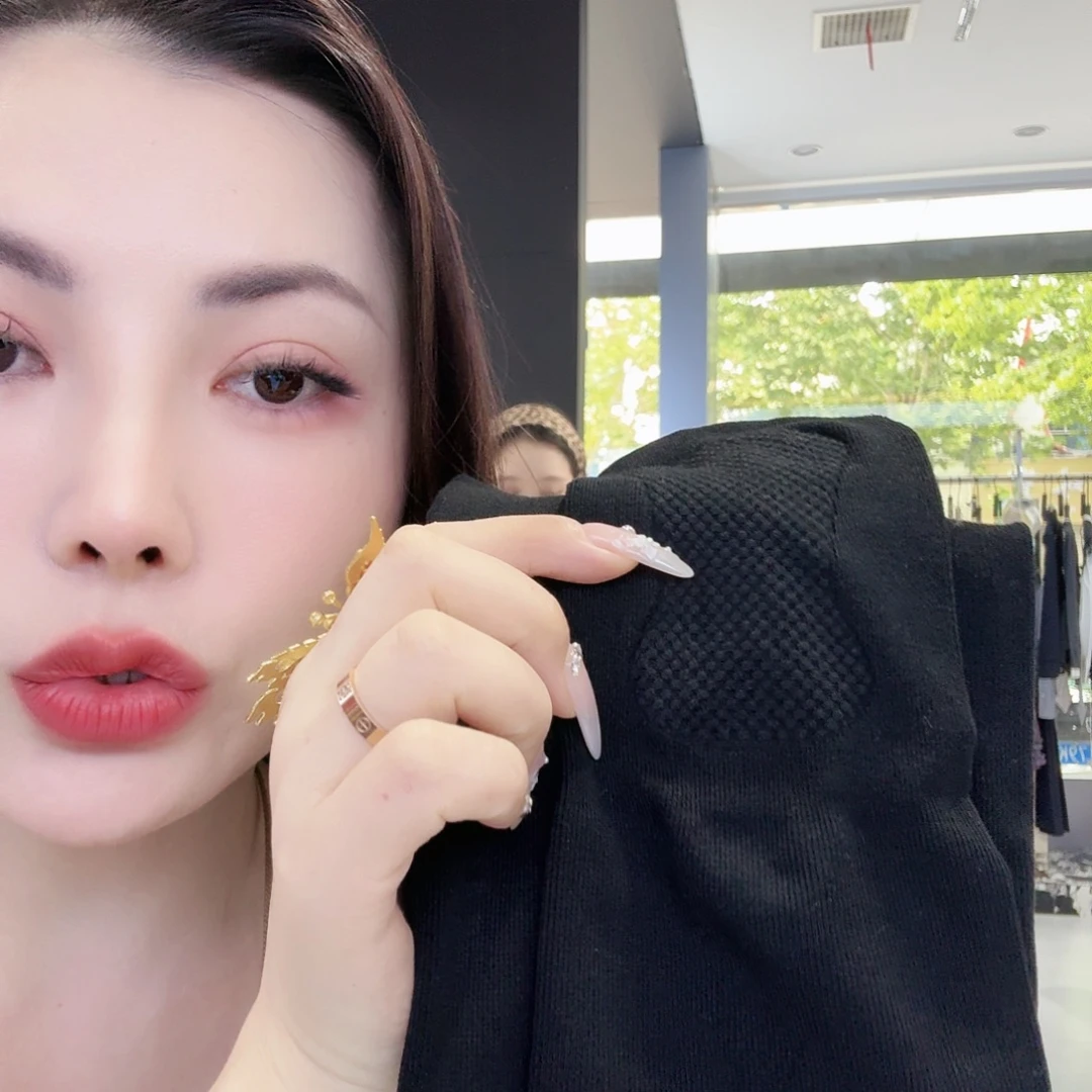 两脚袜独家定制，黑色，黑色，黑色就上闪电