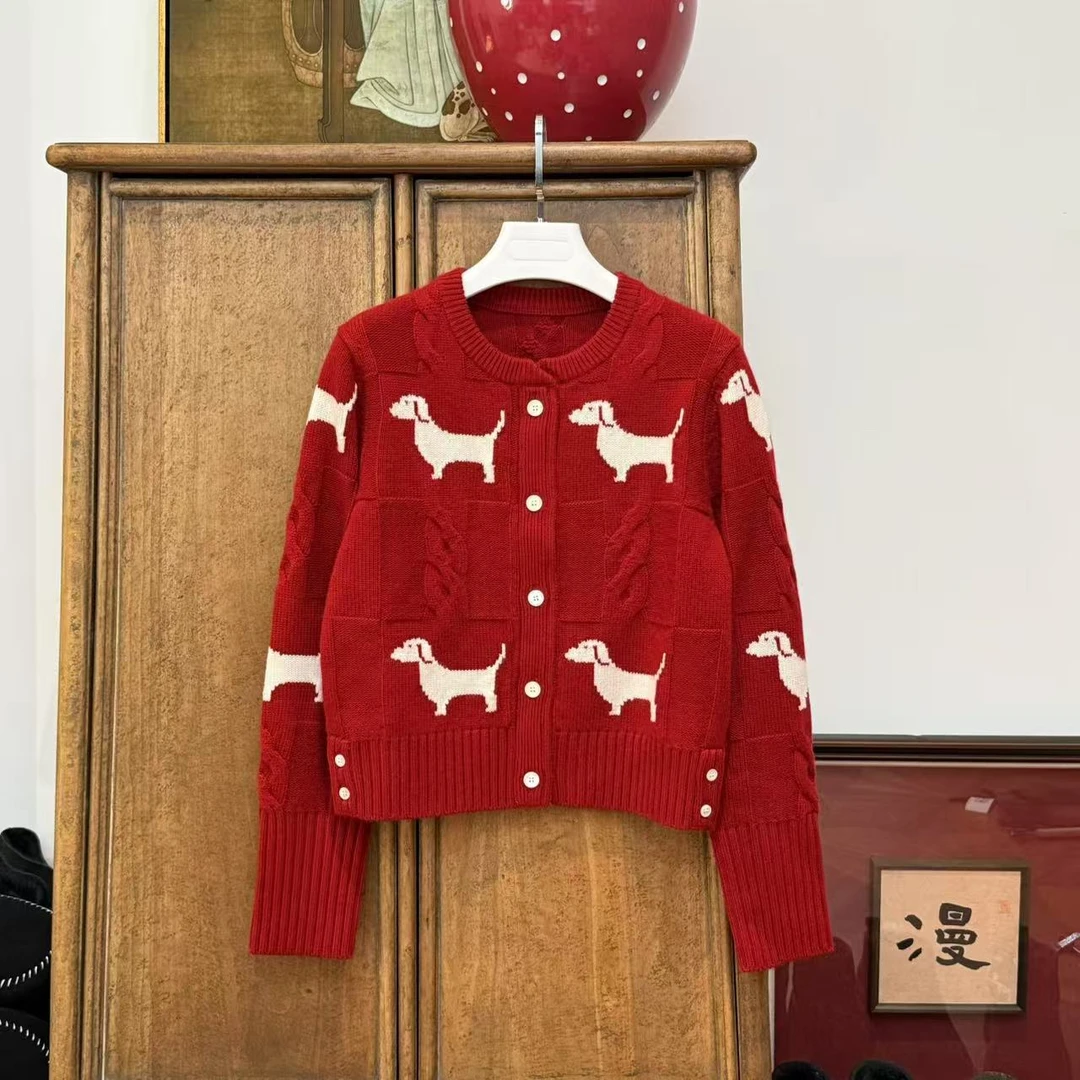 MYL2025年春季新款30羊绒70羊毛红色小狗针织开衫绞花针织开衫