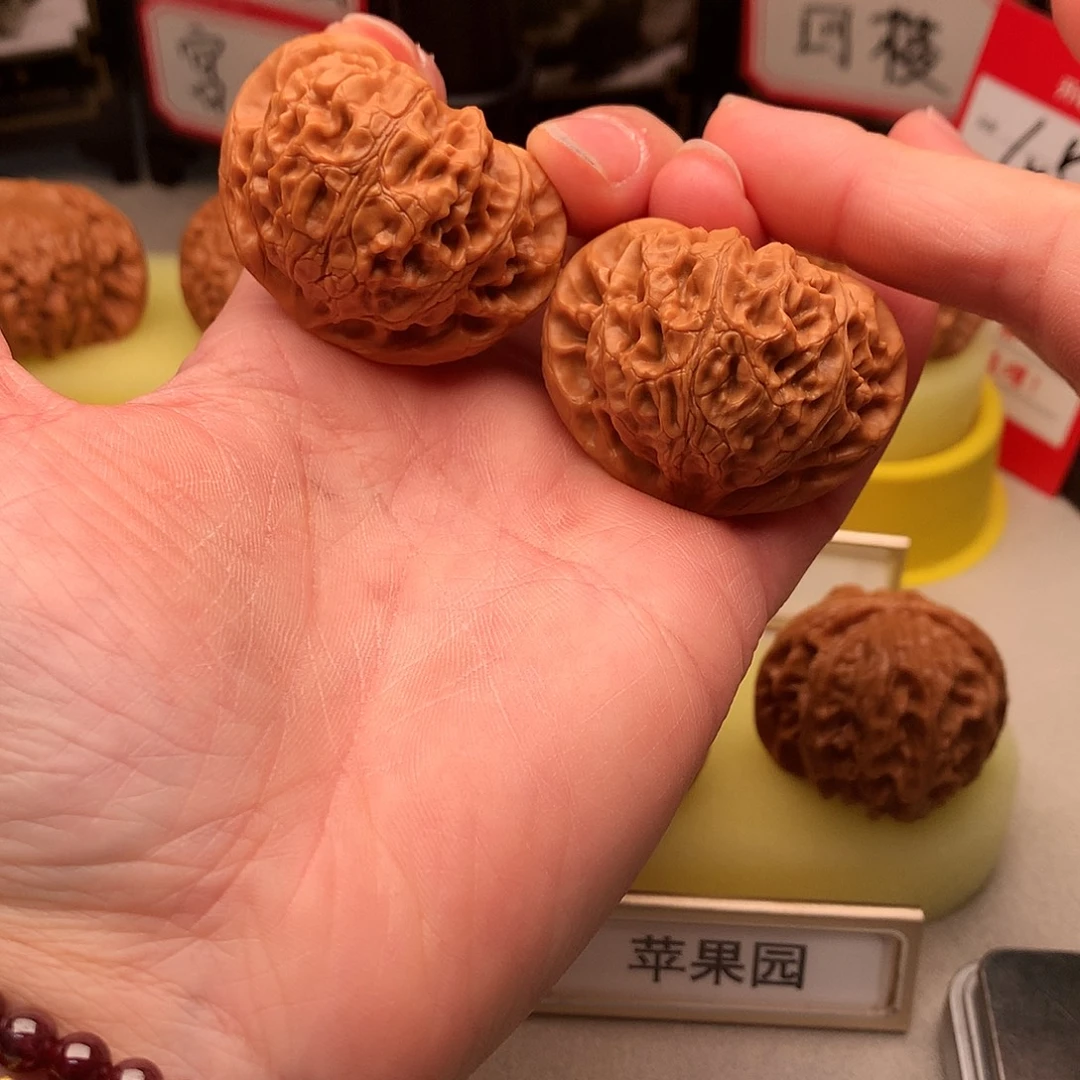 文玩核桃吊坠41尺桃心宫灯459号