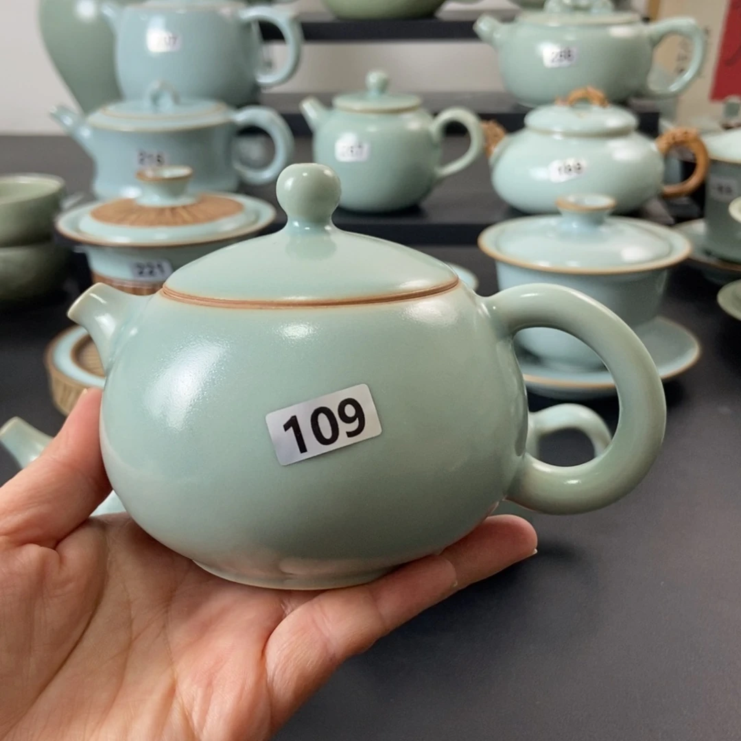 仿古釉水西施微瑕