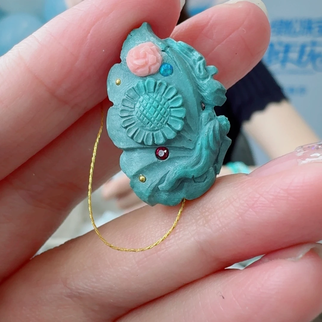 未镶嵌绿松石珠宝奇石