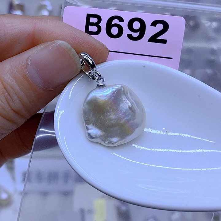 未镶嵌淡水珍珠颈饰