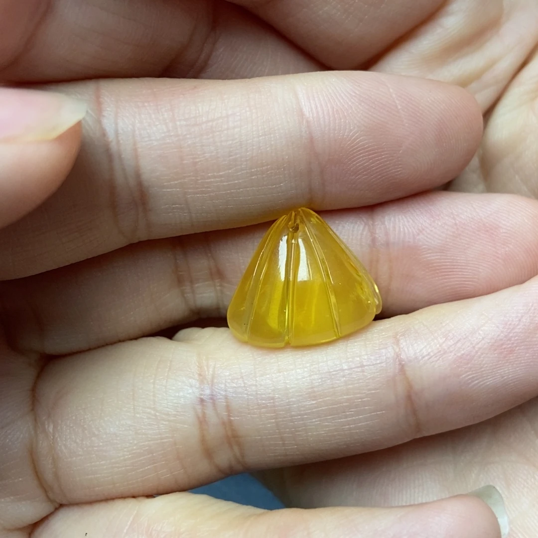 蜜蜡未镶嵌珠宝奇石1