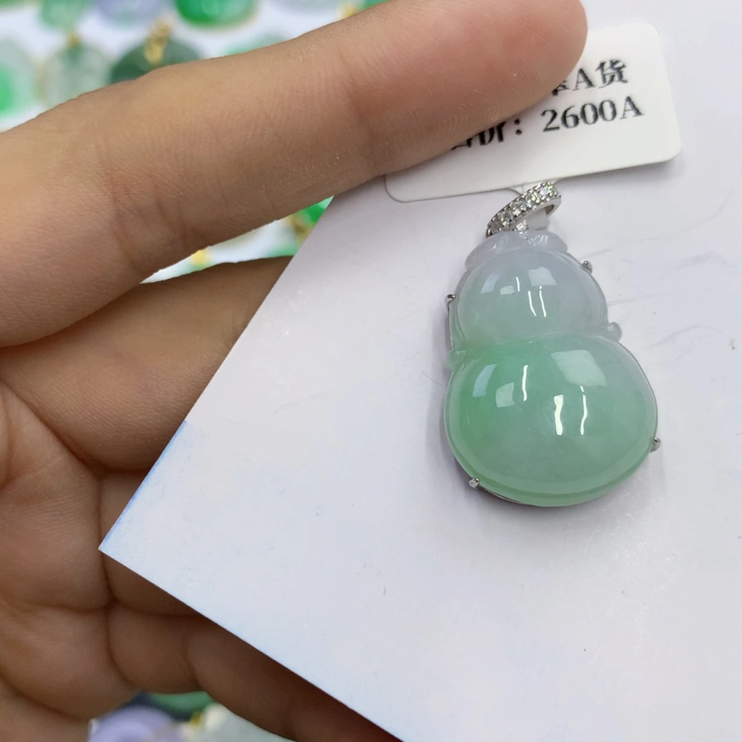 翡翠银S925镶嵌颈饰翡翠