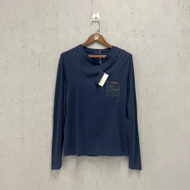 95新 Prada/普拉达 prada藏青色尼龙口袋黑标长袖m码