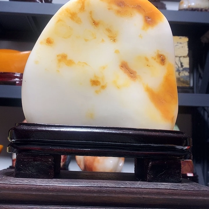 石材宽22厘米高25厘米