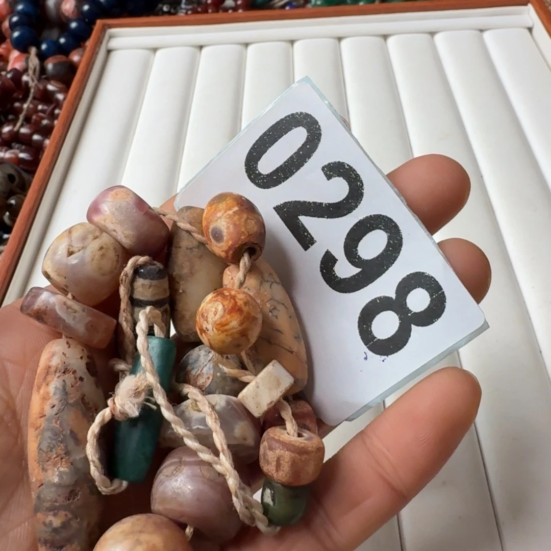 铁***皮玛瑙/玉髓未镶嵌颈饰