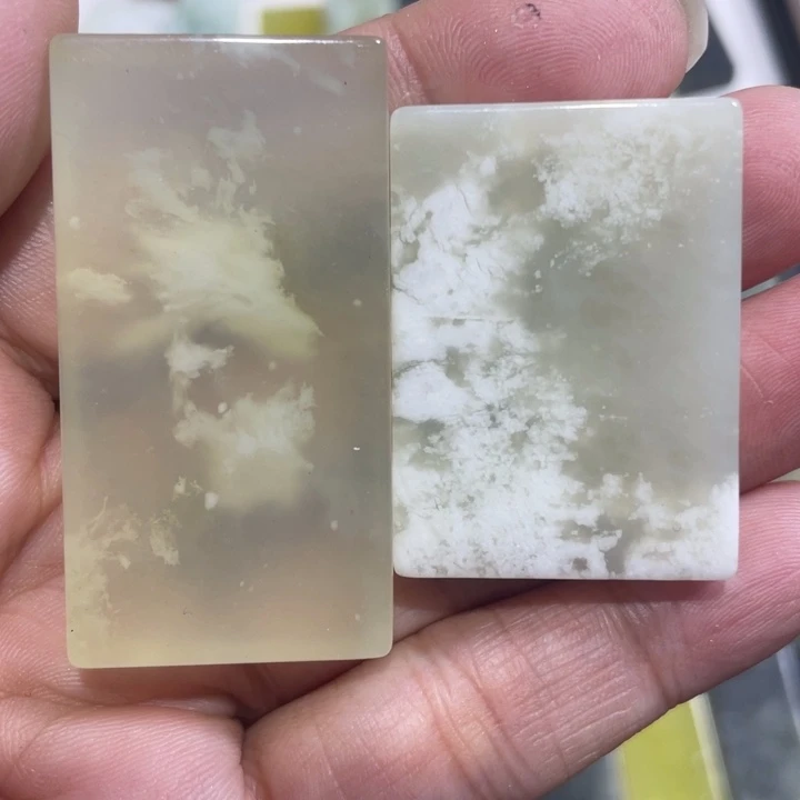 蛇纹石玉未镶嵌天然花玉平安无事牌