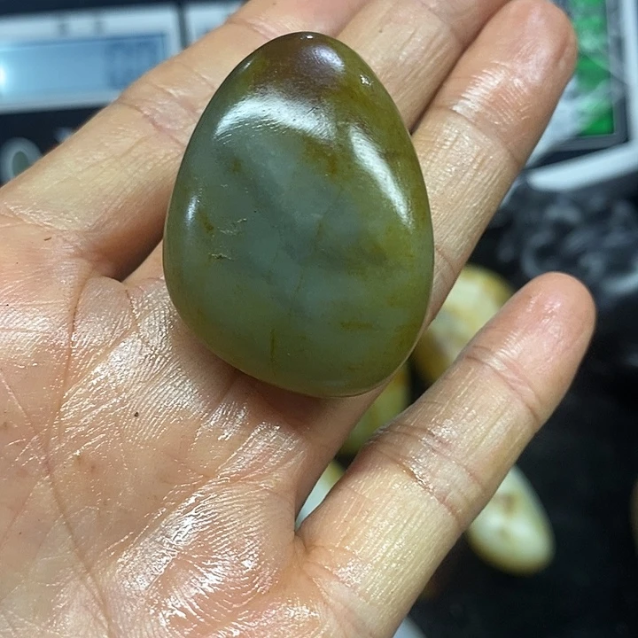 未镶嵌和田玉（糖玉）挂件