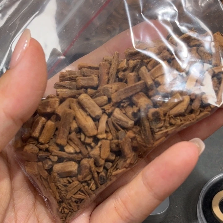檀香木其他檀香碎料20克