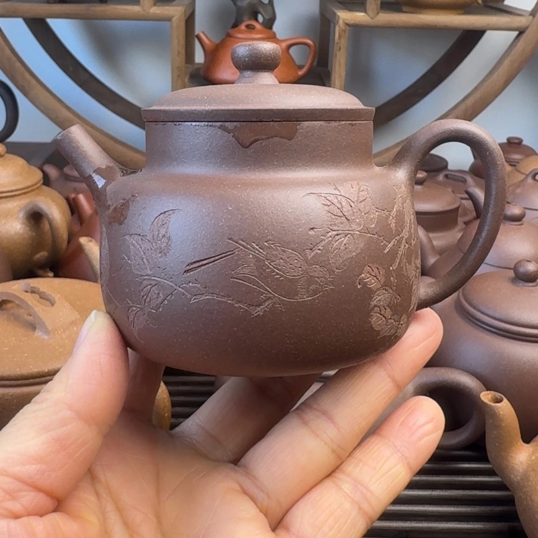 紫砂茶壶200cc言心刻绘
