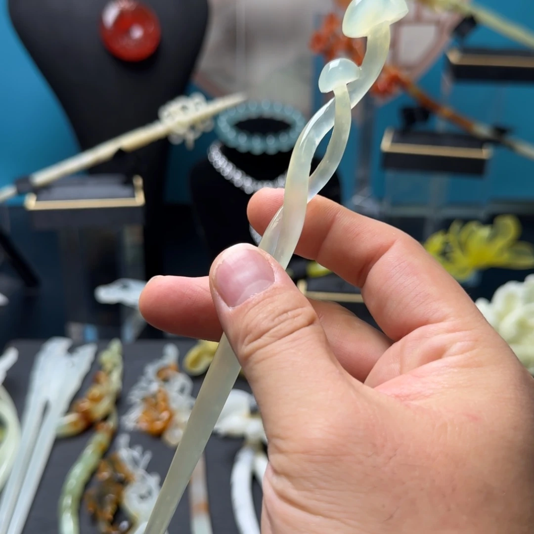 蛇纹石玉未镶嵌发饰