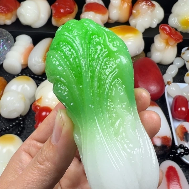 新疆戈壁五彩石金丝