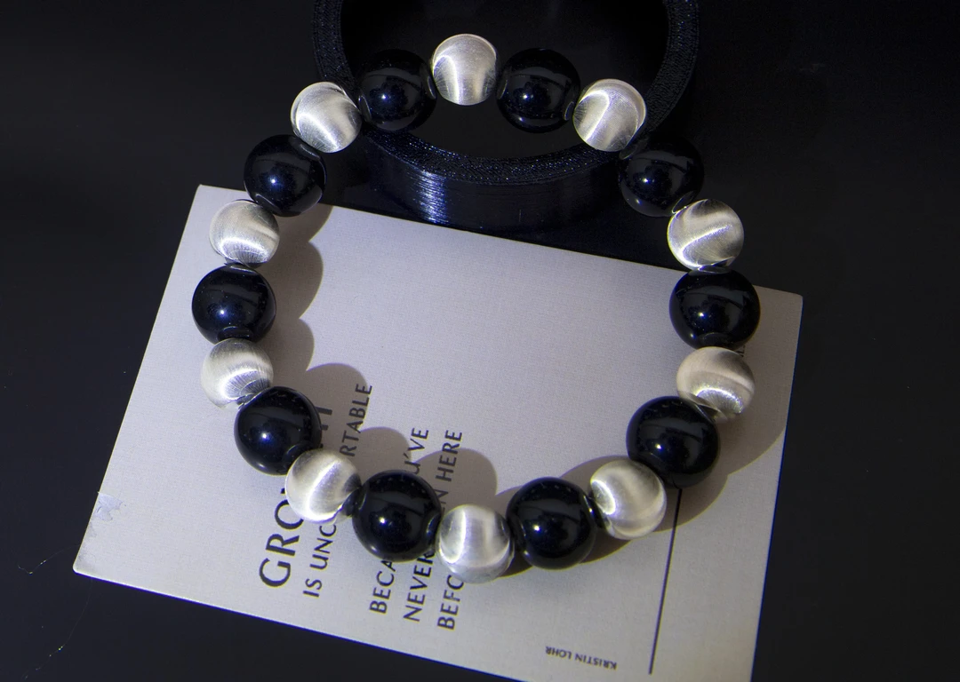 仿珍珠手链 男款风黑色休闲风卡其色灰月光情侣简约男款