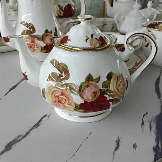 新疆西藏包邮金秋玫瑰手工拍金900毫升茶壶