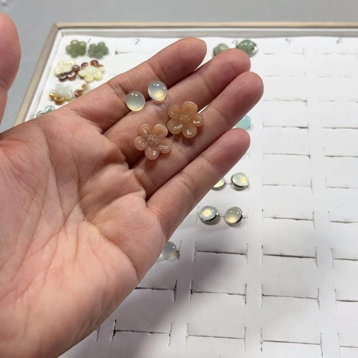 合金蛇纹石玉耳饰