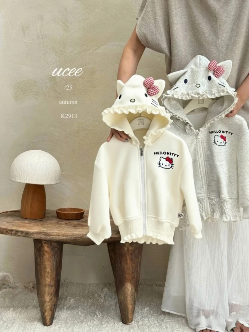 可爱kT连帽卫衣宽松宝宝秋季开衫设计别致上衣长袖洋气亲子装