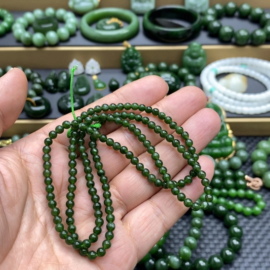 秋***4和田玉（碧玉）未镶嵌颈饰