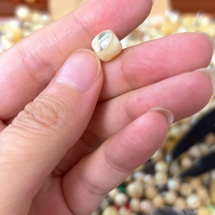 裸石蜜蜡未镶嵌8.5mm一个