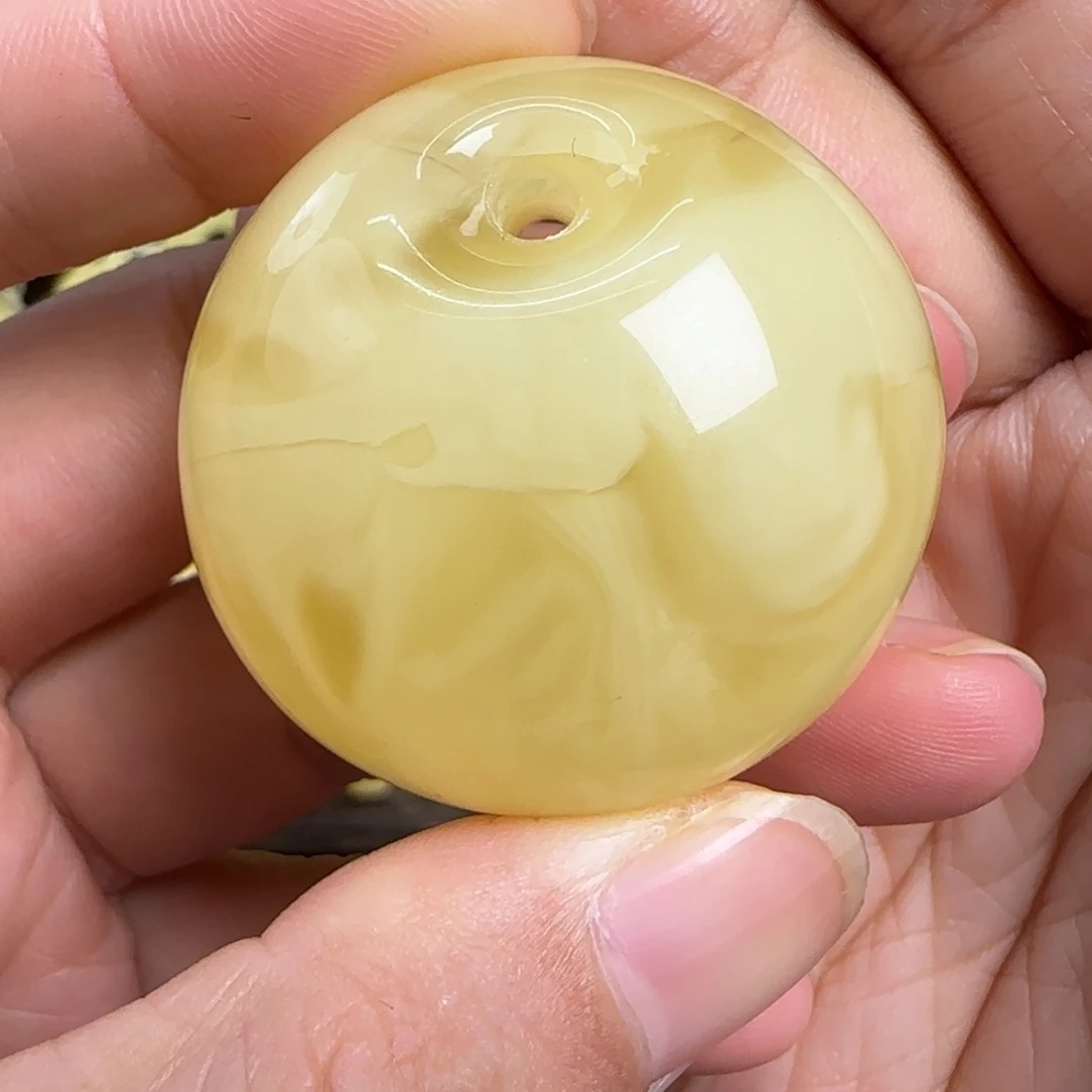 蜜蜡未镶嵌珠宝奇石