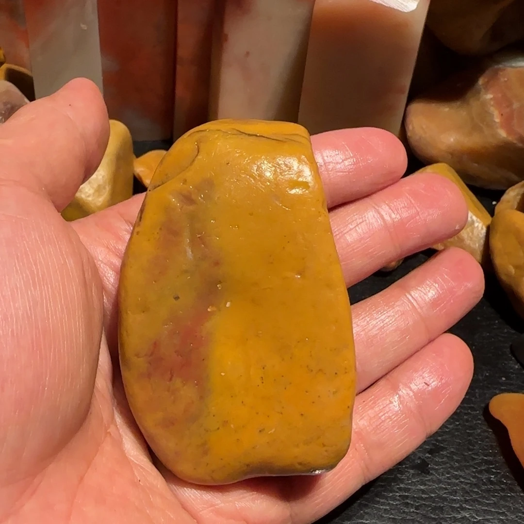 老挝石田黄．．．．．．，