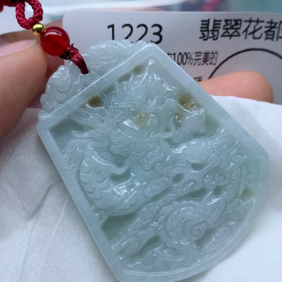 翡翠颈饰未镶嵌牌子