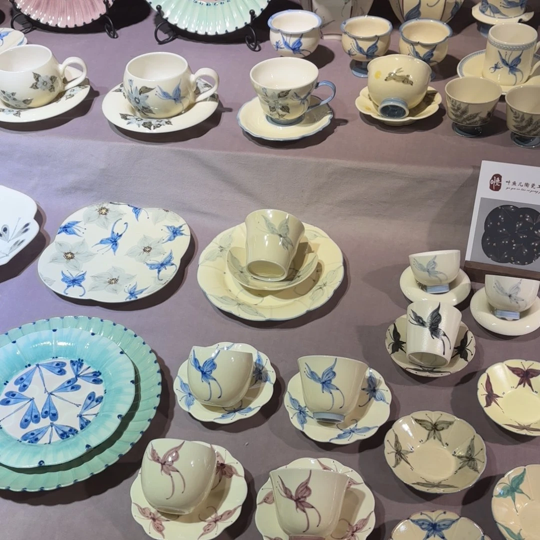 摆件陶可爱的杯杯