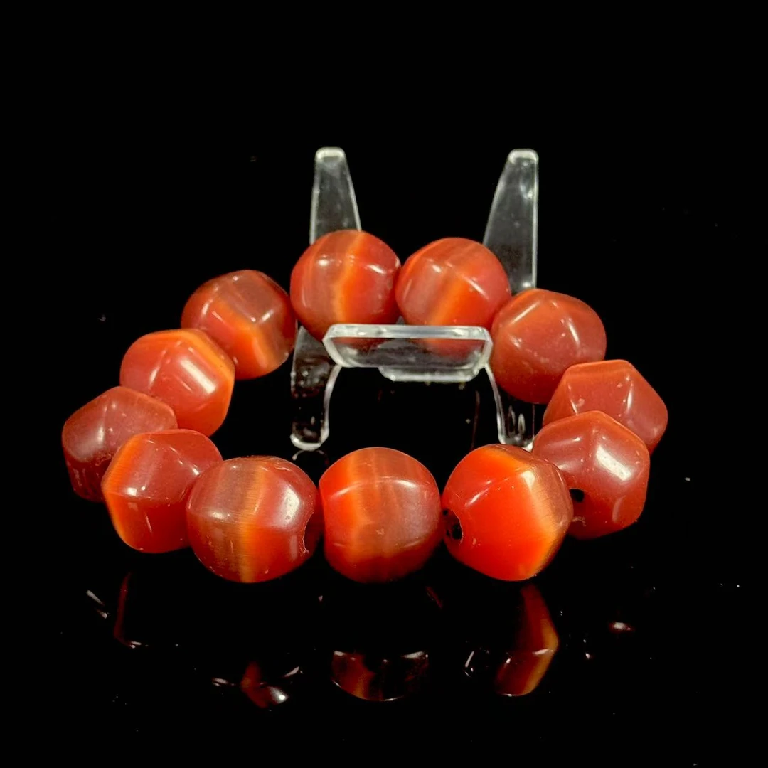 红色猫眼手串（712196）