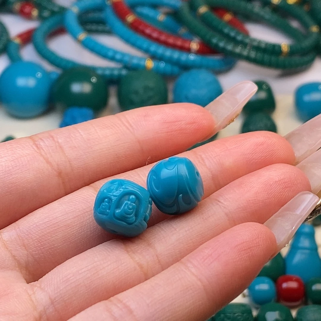 琉璃颈饰?**?卡12mm蓝色博古和无相佛各一颗