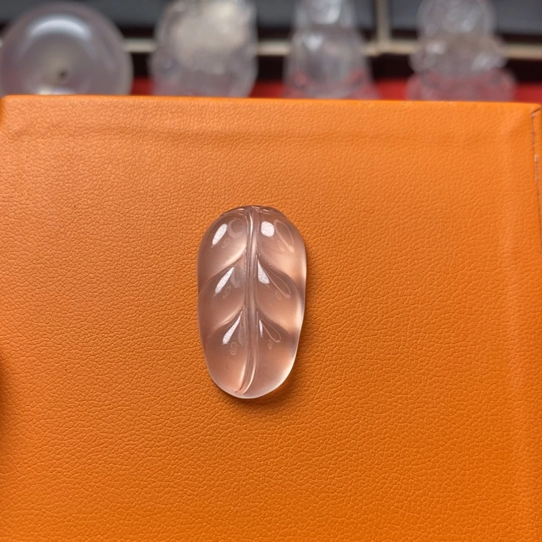 石英质玉未镶嵌吊坠